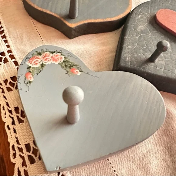 Heart-Shaped Wall Hooks lot of 3 - Picture 3 of 8